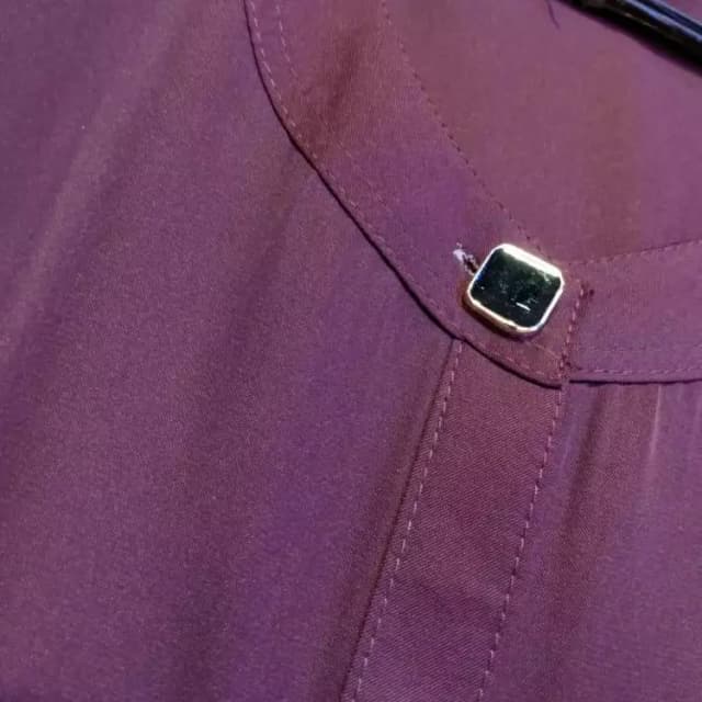 Maroon abaaya