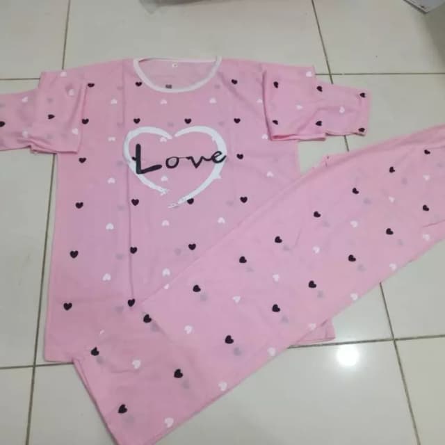 Woman track suit